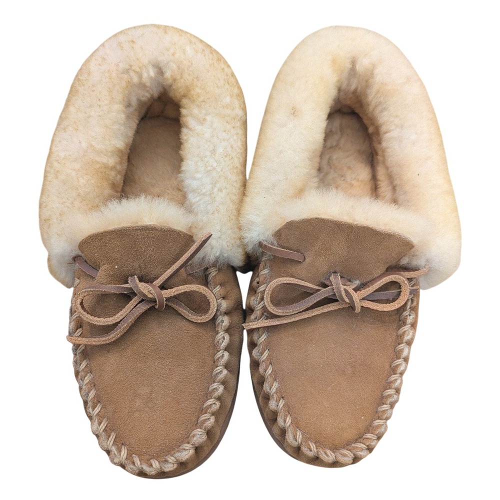 LL Bean Wicked Good Moccasins Women 9 Medium Tan Suede Shearling Slippers 130484 - Picture 1 of 6
